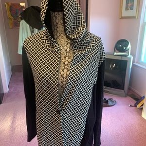 Chicos zenergy size 2 cotton knit jacket with one button closure